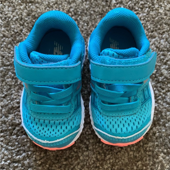 baby New Balance shoes size 2 - EUC - Picture 4 of 8